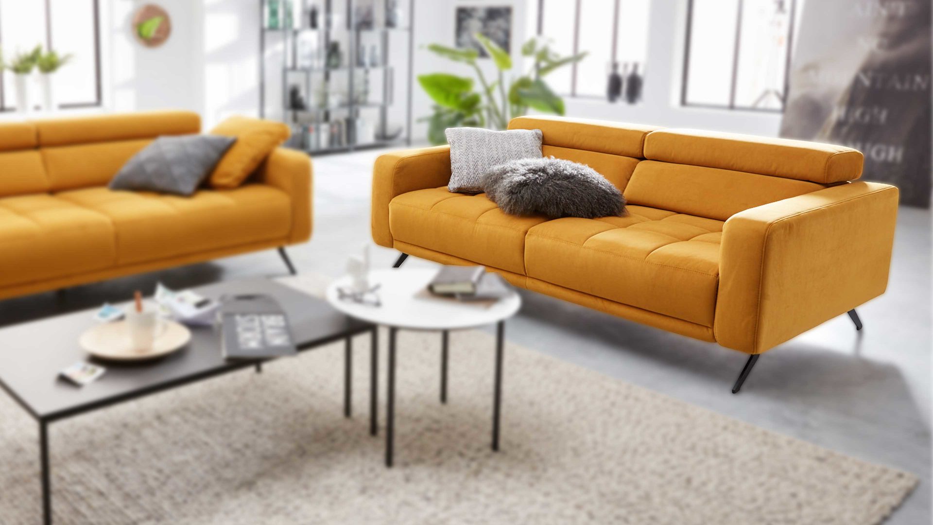 2,5-Sitzer Interliving aus Stoff in Orange Interliving Sofa Serie 4303 – 2,5-Sitzer curryfarbene Mikrofaser Salsa - Länge ca. 182 cm